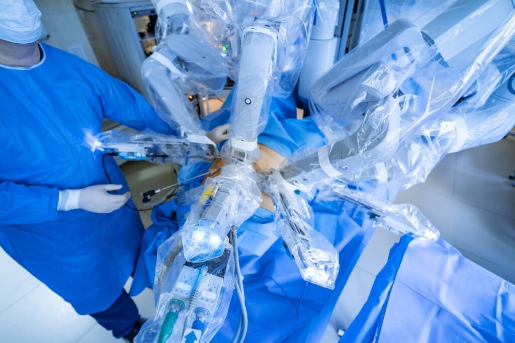 Best Robotic Knee Replacement Surgeon in Delhi - Dr. Saksham Mittal
